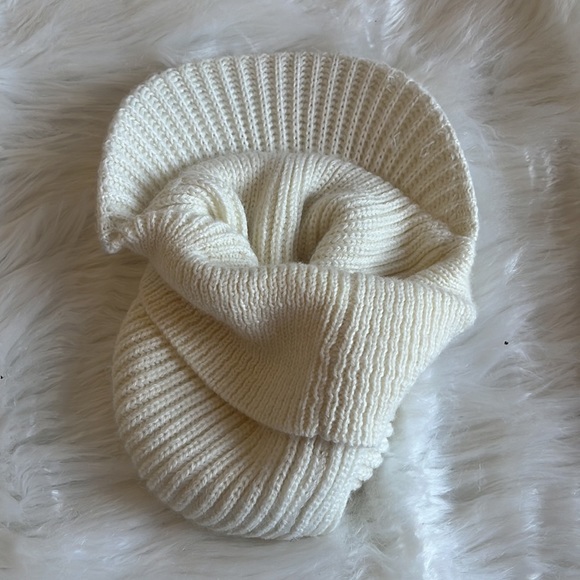 Charter Club knit newsboy hat - Picture 10 of 10